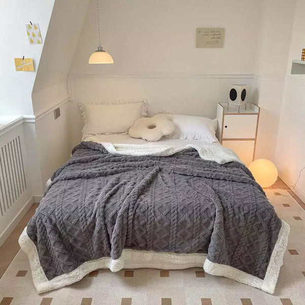 Oz Sherpa Snuggle Blanket - Oz Discount Warehouse